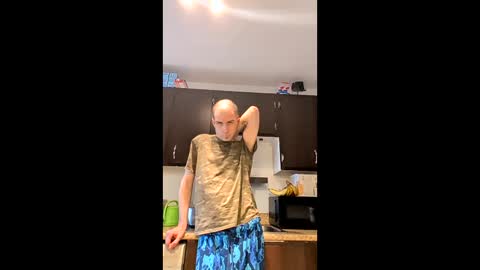 Snapshot of maxenceb1984 chatting on 03-05-26, 06:59 maxenceb1984 online show from 03-05-26, 06:59