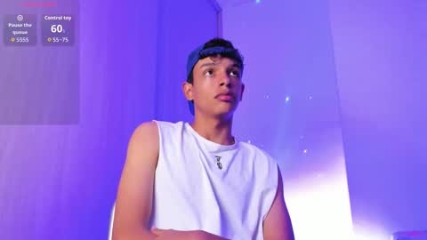 Max  online show from 03-25-26, 01:44