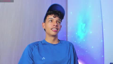 Max  online show from 05-01-26, 01:54