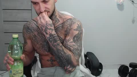 Maximus Fox online show from 04-10-26, 06:29