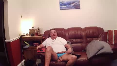 Snapshot of maxi_johnes chatting on 01-31-26, 11:03 MAX online show from 01-31-26, 11:03