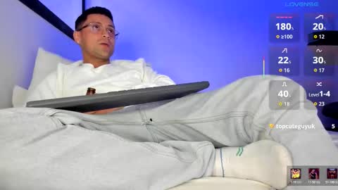 MAXI      online show from 02-28-26, 10:38