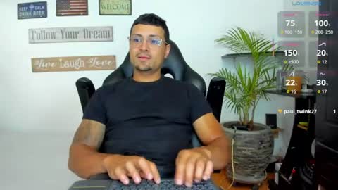 Snapshot of maxi_mux1 chatting on 07-22-26, 02:25 MAXI online show from 07-22-26, 02:25
