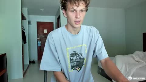 Snapshot of maxim_burn chatting on 04-19-26, 07:29 maxim burn online show from 04-19-26, 07:29