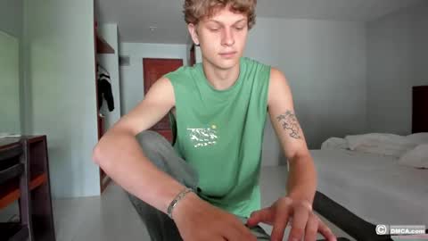 Snapshot of maxim_burn chatting on 04-20-26, 07:55 maxim burn online show from 04-20-26, 07:55