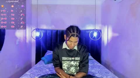 maxim online show from 11-10-25, 03:05