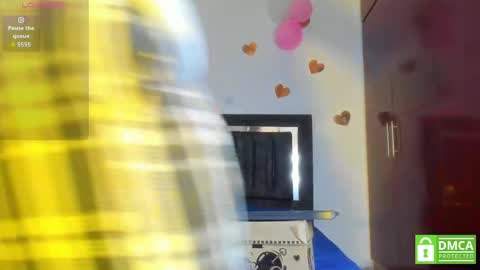 Snapshot of maximiliano_kh4lil chatting on 06-02-26, 12:29 Maximiliano online show from 06-02-26, 12:29