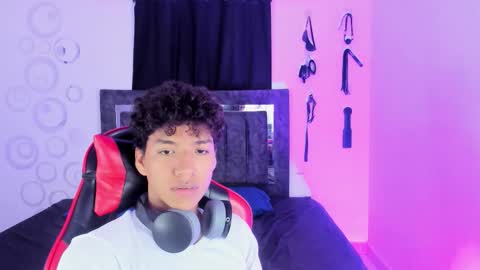 Maximiliano online show from 11-09-25, 07:23