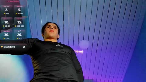 maximiliano_scoott_ online show from 09-12-25, 08:31