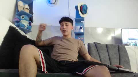maximilianobull online show from 12-15-25, 04:33