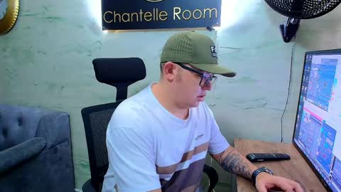  Maximo  online show from 04-25-26, 12:08