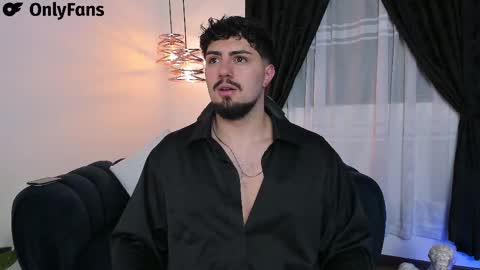 Snapshot of maximo_rodriguez chatting on 02-28-25, 05:26 Maximo online show from 02-28-25, 05:26