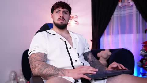 Snapshot of maximo_rodriguez chatting on 01-14-26, 05:13 Maximo online show from 01-14-26, 05:13