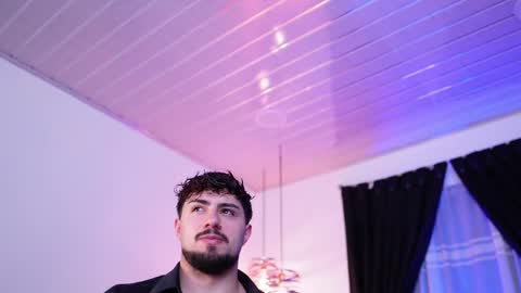 Snapshot of maximo_rodriguez chatting on 02-02-26, 05:06 Maximo online show from 02-02-26, 05:06