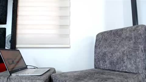 Maximo Sebastian online show from 12-22-25, 07:44