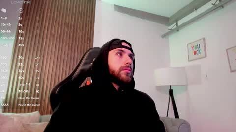 Maximo Wolf online show from 06-19-26, 11:47