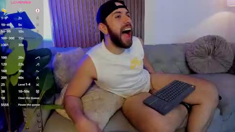 Maximo Wolf online show from 07-10-26, 08:44