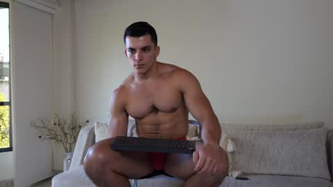 Sebastian online show from 01-18-25, 09:02