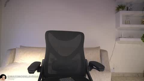 Sebastian online show from 06-05-26, 10:48