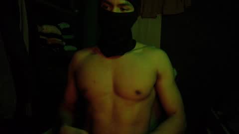 Snapshot of maximus20176 chatting on 01-03-25, 03:38 grey online show from 01-03-25, 03:38