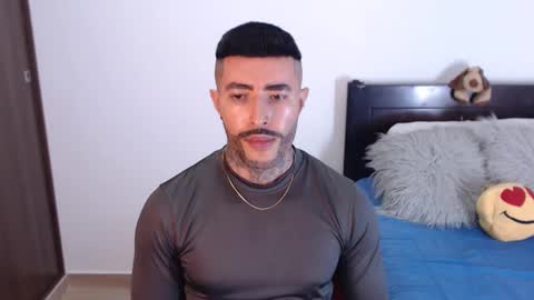 Independent Model online show from 01-20-25, 10:48