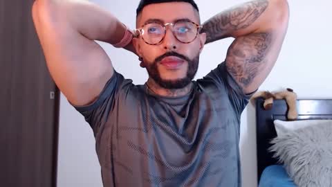 Independent Model online show from 02-11-25, 12:17