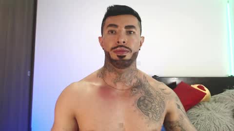 Independent Model online show from 04-16-26, 03:51