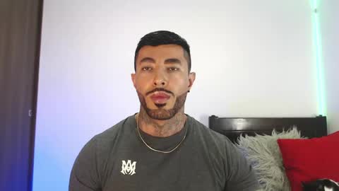 Independent Model online show from 04-19-26, 10:45