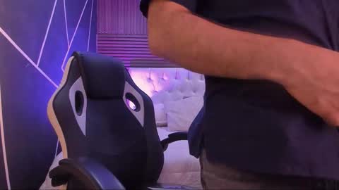 Maximus online show from 03-07-26, 01:52