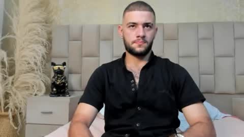 Maximus online show from 12-17-25, 04:07