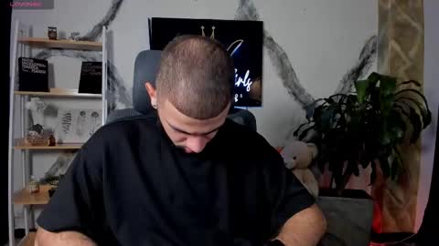 Maximus online show from 12-21-25, 03:13