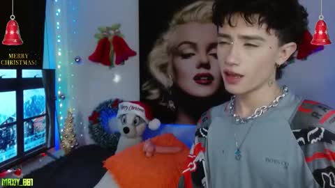 Max online show from 12-17-25, 03:12