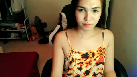 Snapshot of maxpaynx_ chatting on 06-11-26, 10:13 Sol online show from 06-11-26, 10:13