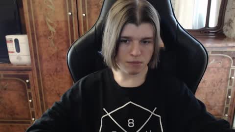 Snapshot of maxplay18 chatting on 02-01-25, 10:59 Max online show from 02-01-25, 10:59