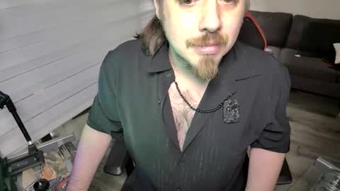 Max online show from 05-01-26, 04:28