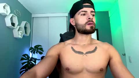 Maxi online show from 10-31-25, 01:28