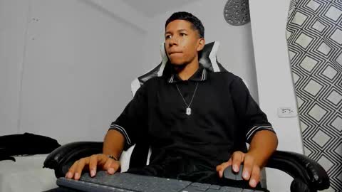 maxvibe420 online show from 10-15-25, 01:11