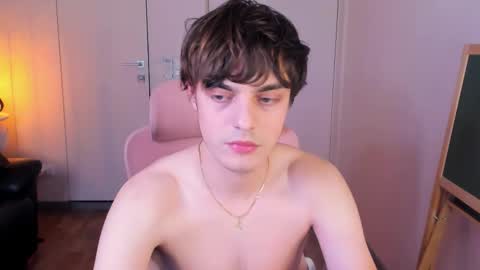 Max online show from 03-08-26, 02:04