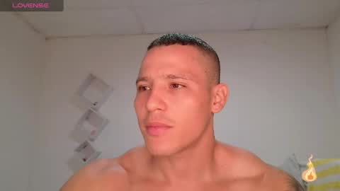 Max online show from 04-23-26, 07:05