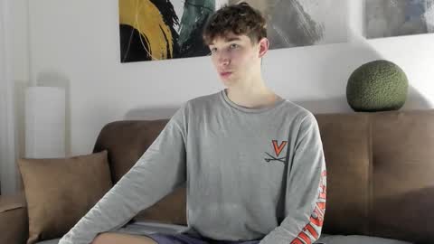 Snapshot of maxwellchik chatting on 10-06-25, 03:42 maxwellchik online show from 10-06-25, 03:42