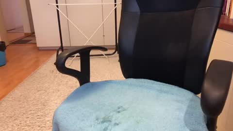 Max online show from 01-08-25, 12:47