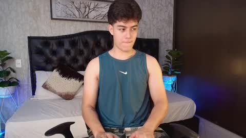 Maxxi online show from 10-30-25, 04:58