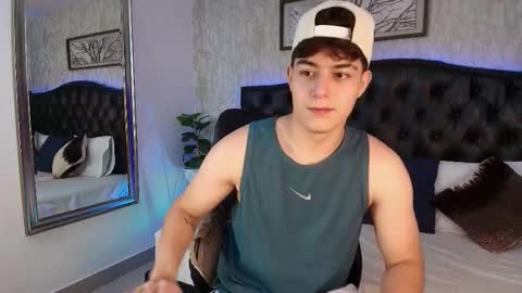 Maxxi online show from 11-17-25, 06:24