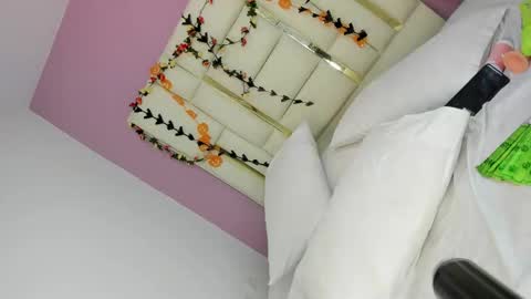 Snapshot of maxxine_vx chatting on 10-29-25, 07:15 Valentina online show from 10-29-25, 07:15