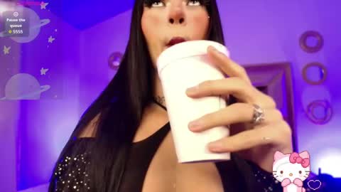 Snapshot of maxxine_vxx chatting on 05-23-26, 08:24 Valentina online show from 05-23-26, 08:24