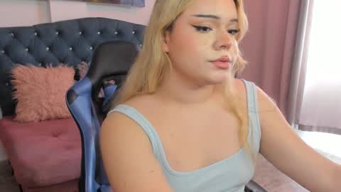 Maxine Minx online show from 03-06-25, 04:28