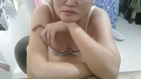 Snapshot of may171822 chatting on 05-19-26, 04:08 may online show from 05-19-26, 04:08