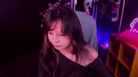 Snapshot of may_lings chatting on 06-21-26, 11:24 may_lings online show from 06-21-26, 11:24