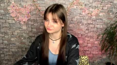 Snapshot of may_rollins chatting on 05-20-26, 12:44 may online show from 05-20-26, 12:44