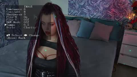 Snapshot of maya_mils chatting on 05-19-26, 01:56 Maya Mils online show from 05-19-26, 01:56